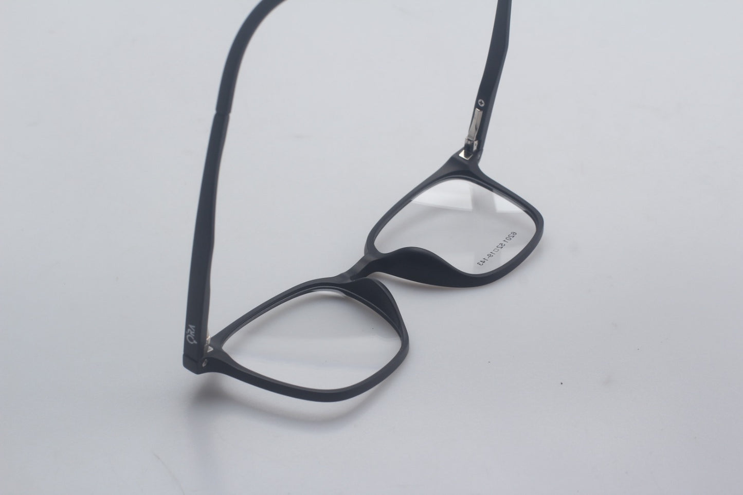 ORA Charge Square Clip On Blue Blocking Glasses - Black Frame
