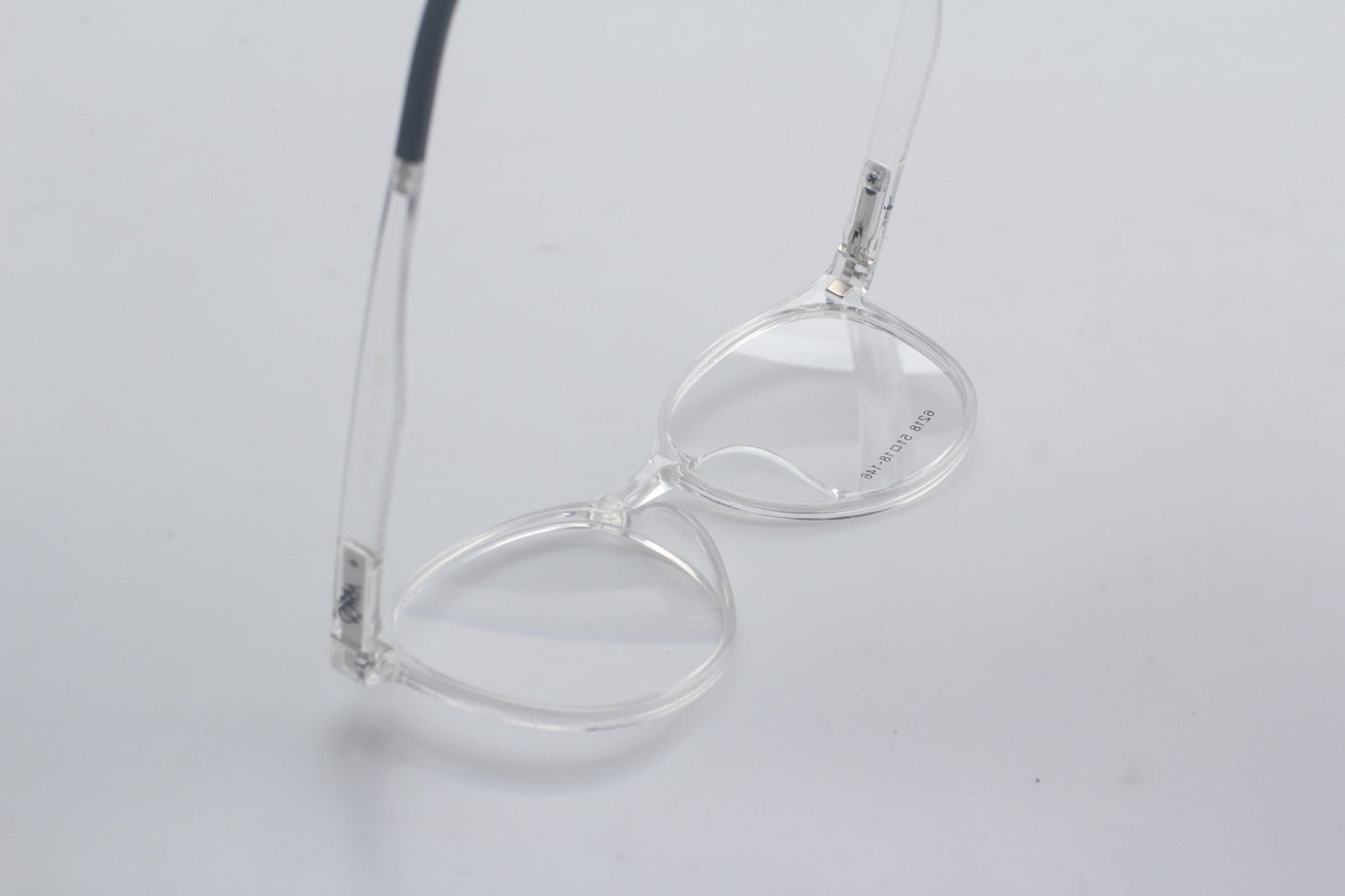 Round Transparent